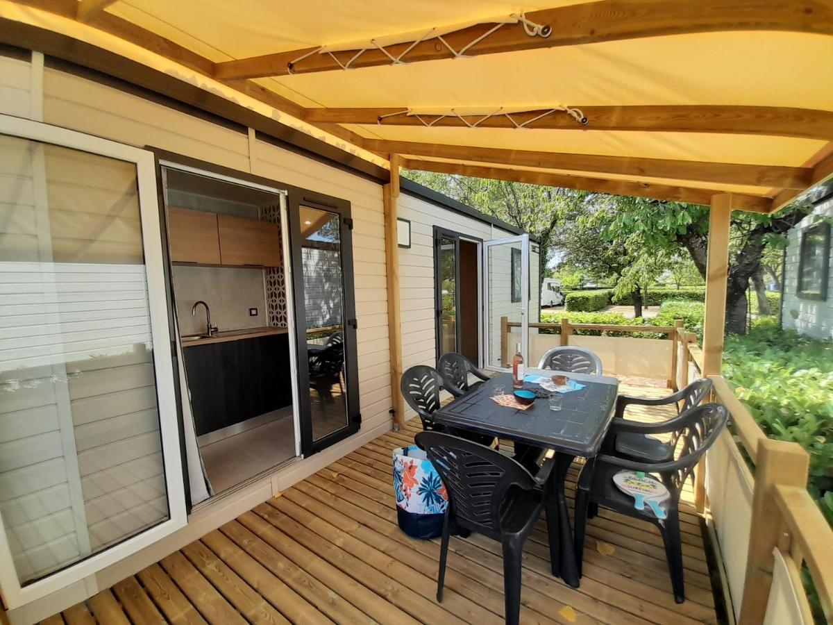 Camping Tikayan L'Oxygene Valensole Bagian luar foto